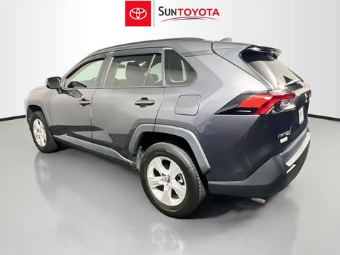Used 2019 Toyota RAV4 XLE FWD image 6