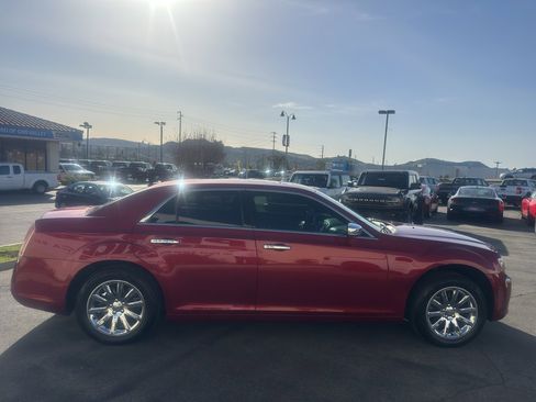 Used 2012 Chrysler 300 Limited image 4