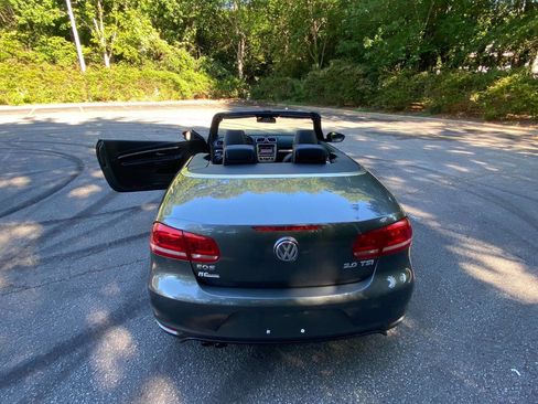 Used 2013 Volkswagen Eos FWD image 42