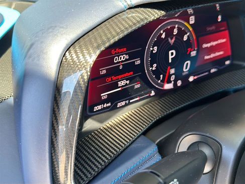 Used 2021 Chevrolet Corvette Stingray Premium Cpe w/ Z51 Performance Package image 15