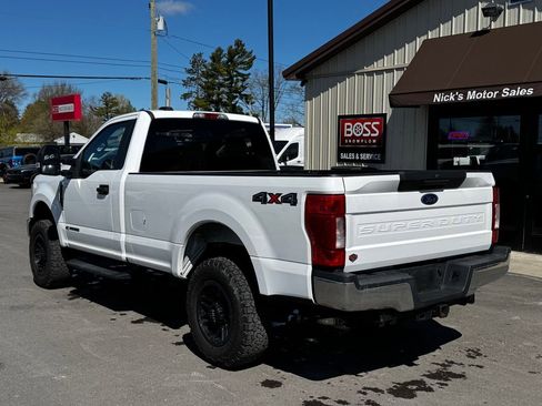 Used 2022 Ford F250 XLT AWD/4WD image 3