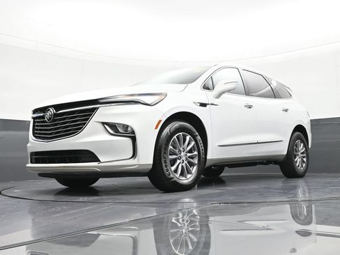 Used 2022 Buick Enclave Premium FWD image 20