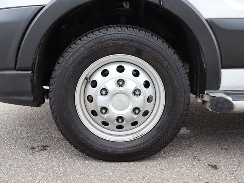 Used 2023 Ford Transit 250 Low Roof AWD w/ Exterior Upgrade Package image 24