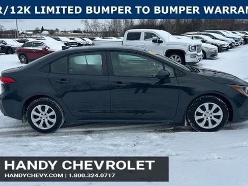 Used 2023 Toyota Corolla LE image 2