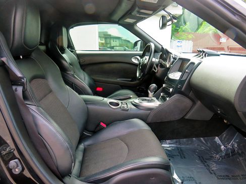 Used 2014 Nissan 370Z Touring w/ Navigation Package image 29