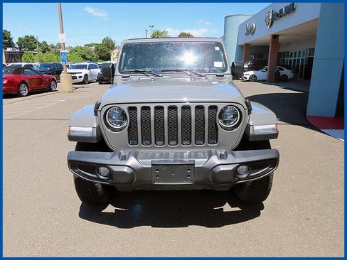 Used 2023 Jeep Wrangler Unlimited Sahara AWD/4WD image 3