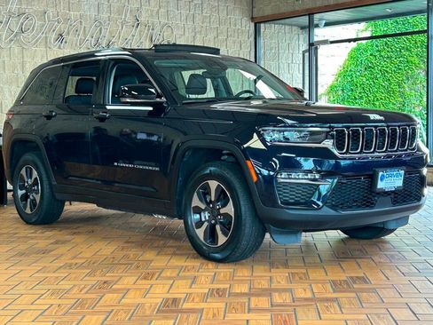Used 2024 Jeep Grand Cherokee Limited 4xe image 16