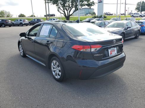 Certified 2024 Toyota Corolla LE FWD image 3