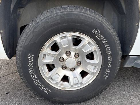 Used 2007 GMC Yukon XL SLT w/ SLT Preferred Equipment Group image 4