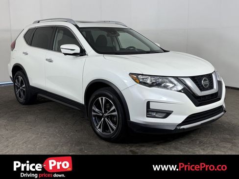 Used 2020 Nissan Rogue SV AWD/4WD image 1