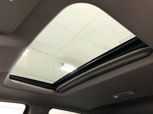 Used 2019 GMC Sierra 1500 SLT w/ SLT Premium Plus Package image 24