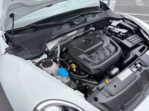 Used 2019 Volkswagen Beetle 2.0T SE image 28