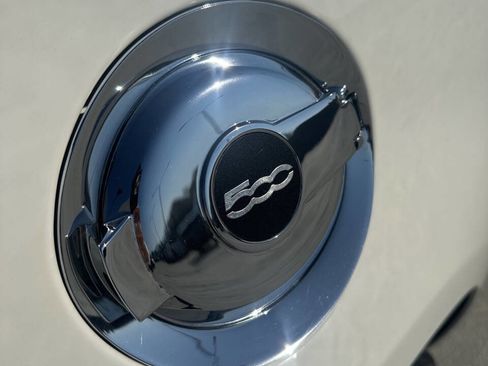 Used 2013 FIAT 500 Lounge w/ Luxury Leather Pkg image 6