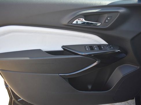 New 2026 Chevrolet Trax LT image 12