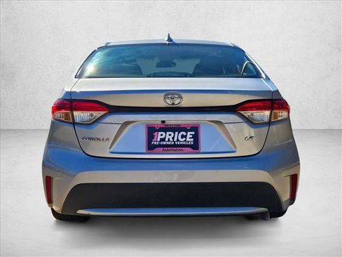 Used 2021 Toyota Corolla LE image 7