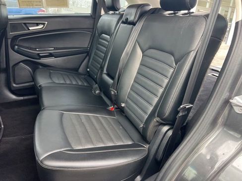 Used 2017 Ford Edge SEL w/ Equipment Group 201A image 31