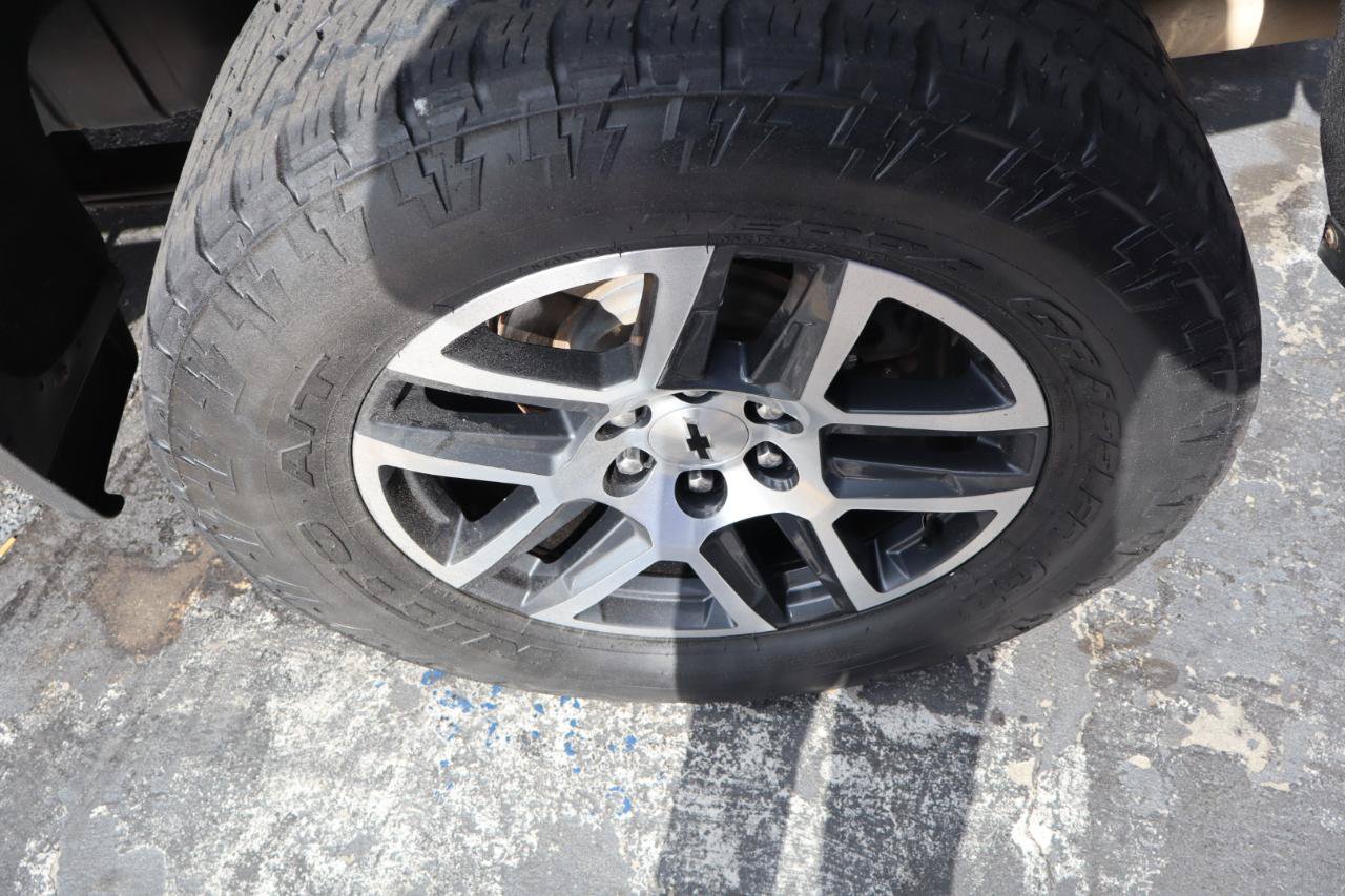 Used 2019 Chevrolet Silverado 1500 LT Trail Boss AWD/4WD image 28