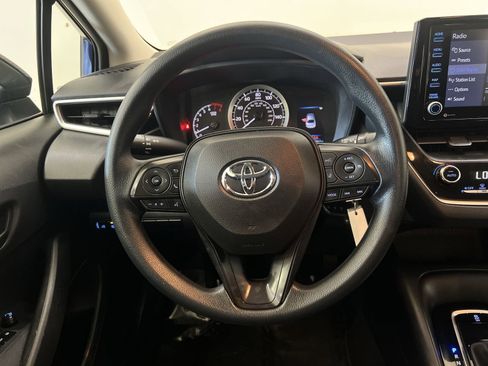 Used 2022 Toyota Corolla LE FWD image 30