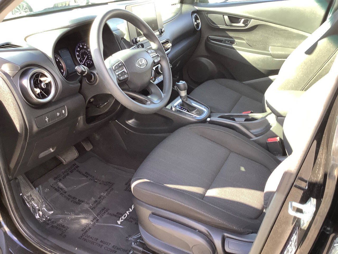 Used 2022 Hyundai Kona SEL AWD/4WD image 25