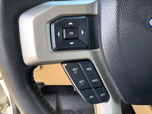 Used 2020 Ford F250 Lariat w/ Lariat Value Package image 20