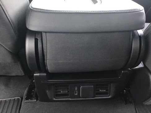 Used 2024 Chevrolet Silverado 1500 LT AWD/4WD image 16