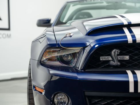 Used 2012 Ford Mustang Shelby GT500 w/ Electronics Pkg RWD image 10