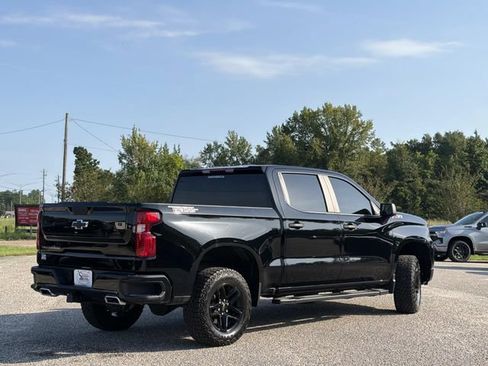 Used 2024 Chevrolet Silverado 1500 Custom Trail Boss AWD/4WD image 9