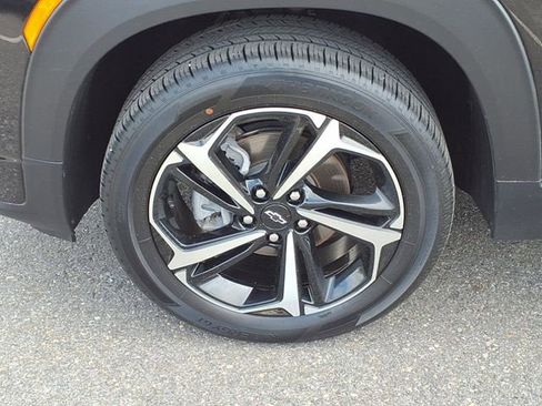 Used 2022 Chevrolet TrailBlazer RS w/ Technology Package AWD/4WD image 10