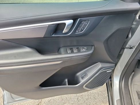 Used 2025 Buick Enclave Sport Touring w/ Power Package image 18