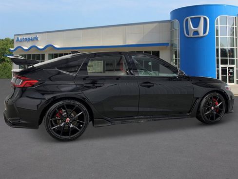 New 2025 Honda Civic Type R image 9