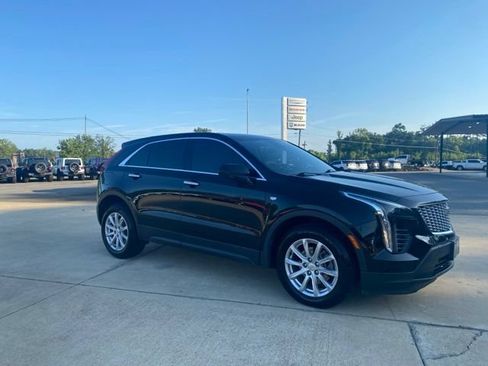 Used 2023 Cadillac XT4 Luxury FWD image 10