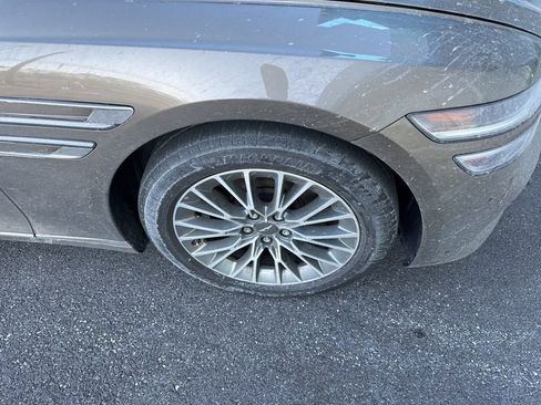 Used 2023 Genesis G80 2.5T image 9