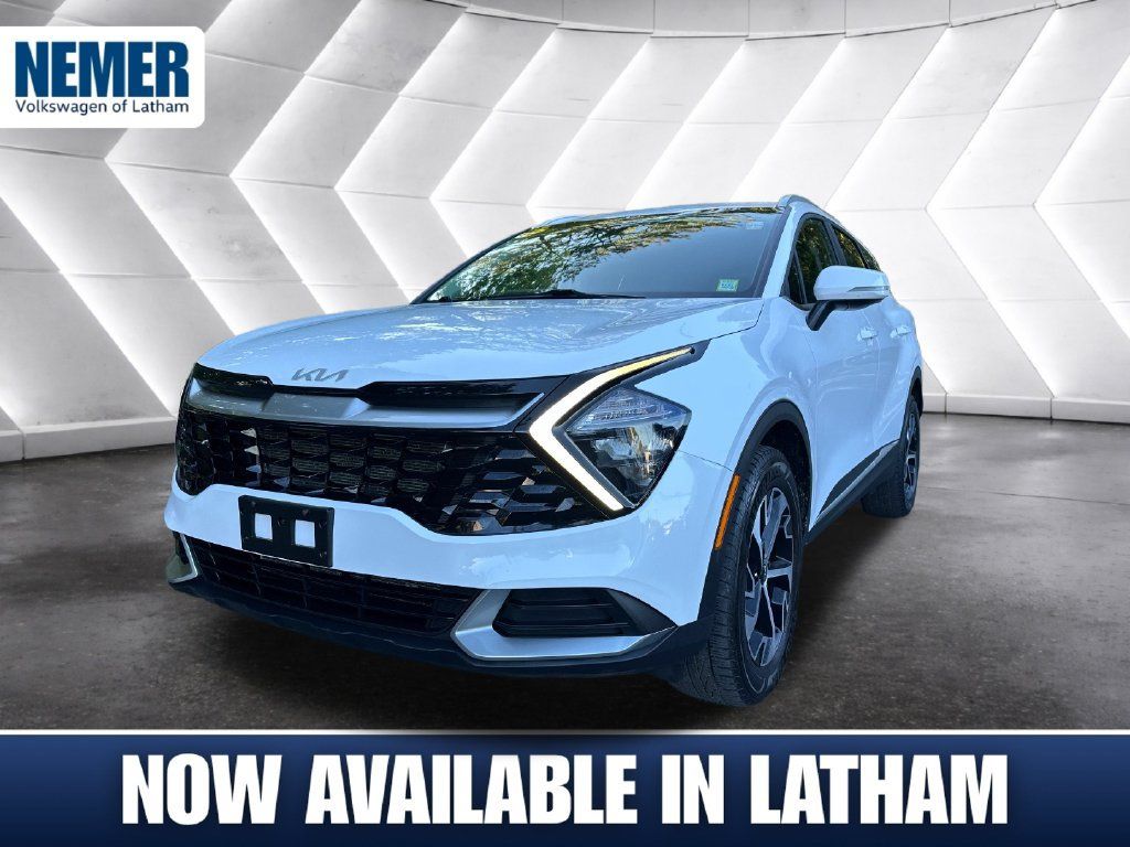 Used 2023 Kia Sportage EX AWD/4WD image 1