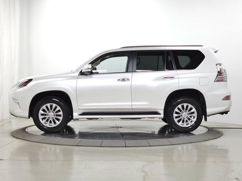 Used 2023 Lexus GX 460 Premium w/ Premium Package AWD/4WD image 5
