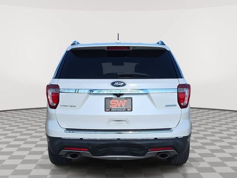 Used 2018 Ford Explorer Limited w/ Equipment Group 301A FWD image 6