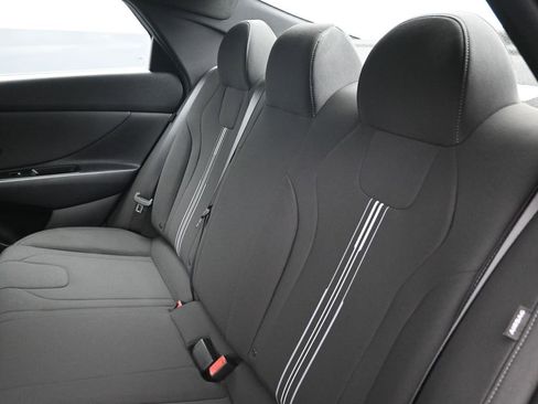 Used 2025 Hyundai Elantra Sport image 24