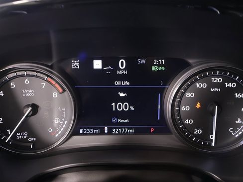 Used 2022 Cadillac XT6 Premium Luxury w/ LPO, Radiant Package image 4