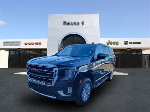 Used 2024 GMC Yukon SLT image 2