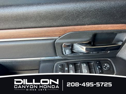 Used 2016 RAM 1500 Laramie w/ Convenience Group AWD/4WD image 11