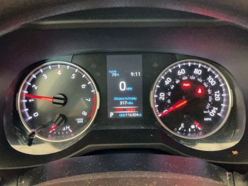 Certified 2022 Toyota RAV4 LE AWD/4WD image 10