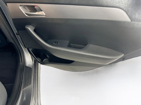 Used 2019 Hyundai Sonata SE image 28