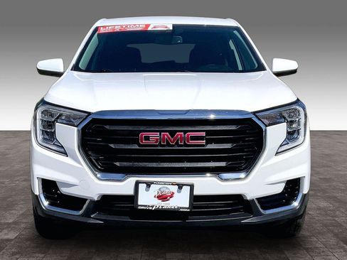 Used 2024 GMC Terrain SLE AWD/4WD image 2
