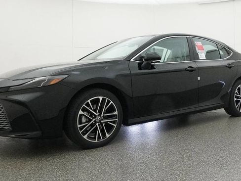 New 2026 Toyota Camry XLE AWD/4WD image 17