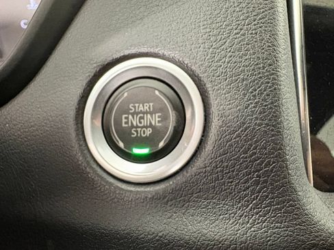 Used 2022 Cadillac XT4 Sport AWD/4WD image 27