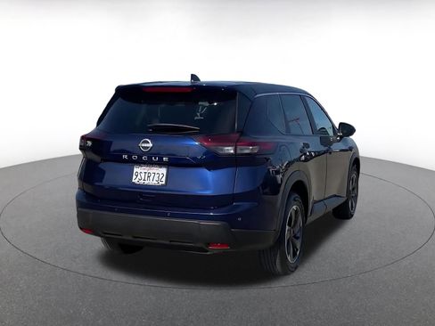Used 2025 Nissan Rogue SV image 12