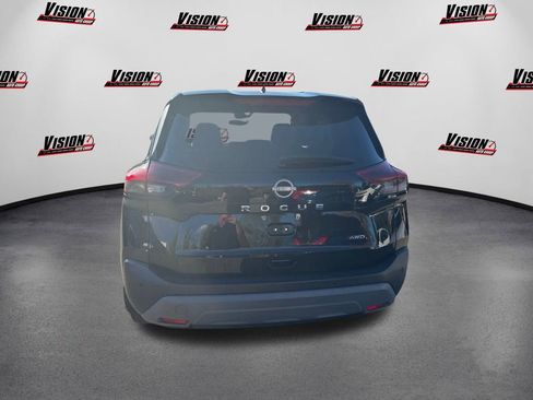 Used 2023 Nissan Rogue S image 6