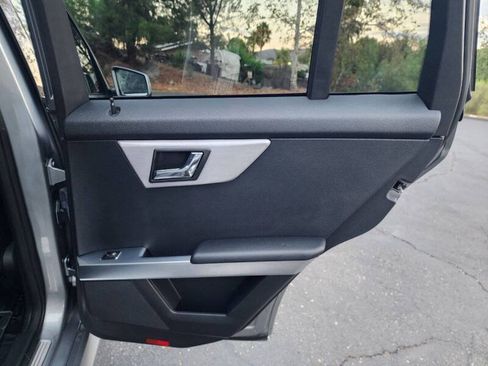 Used 2011 Mercedes-Benz GLK 350 2WD image 34