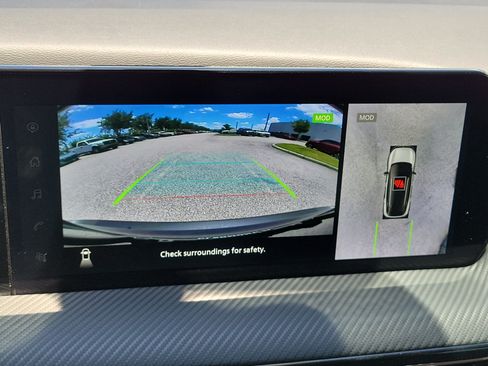 Certified 2025 Nissan Kicks SR w/ SR Premium Package FWD image 28