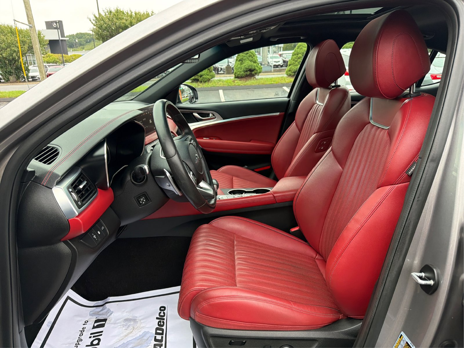 Used 2023 Genesis G70 3.3T w/ Sport Advanced Package AWD/4WD image 9