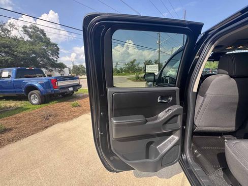 Used 2026 Nissan Frontier SV w/ All-Weather Content Package AWD/4WD image 27